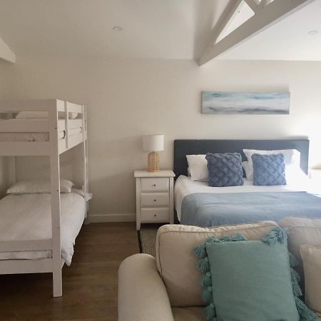 Bijoux Beach House Freshwater 외부 사진